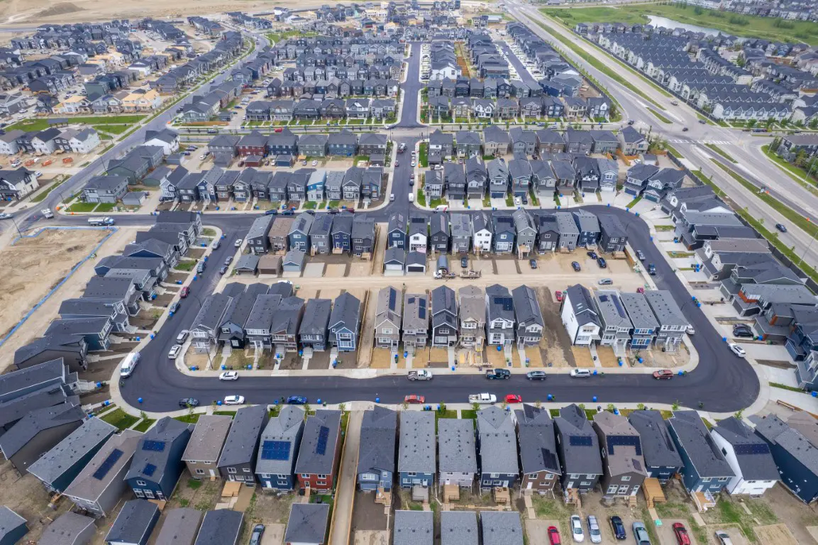 Glacier Ridge community in Calgary
